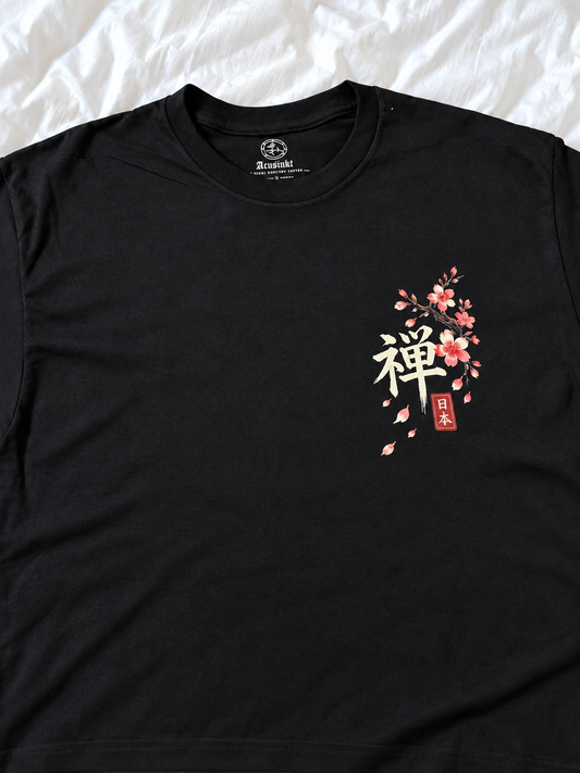 Acusinkt Mount Fuji t-shirt uit de Sakura-collectie, voorkant met klein kanji-teken