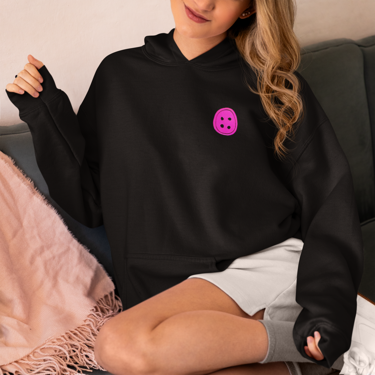 Coraline Moon unisex hoodie – productfoto 4 | Acusinkt