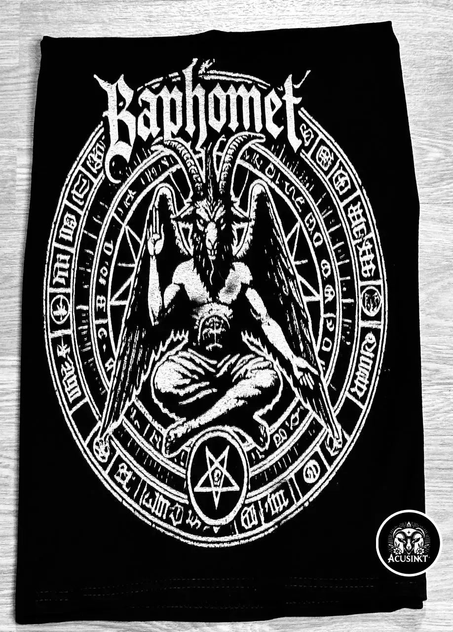 Acusinkt Baphomet Symbool t-shirt, close-up van Baphomet in een occulte cirkel