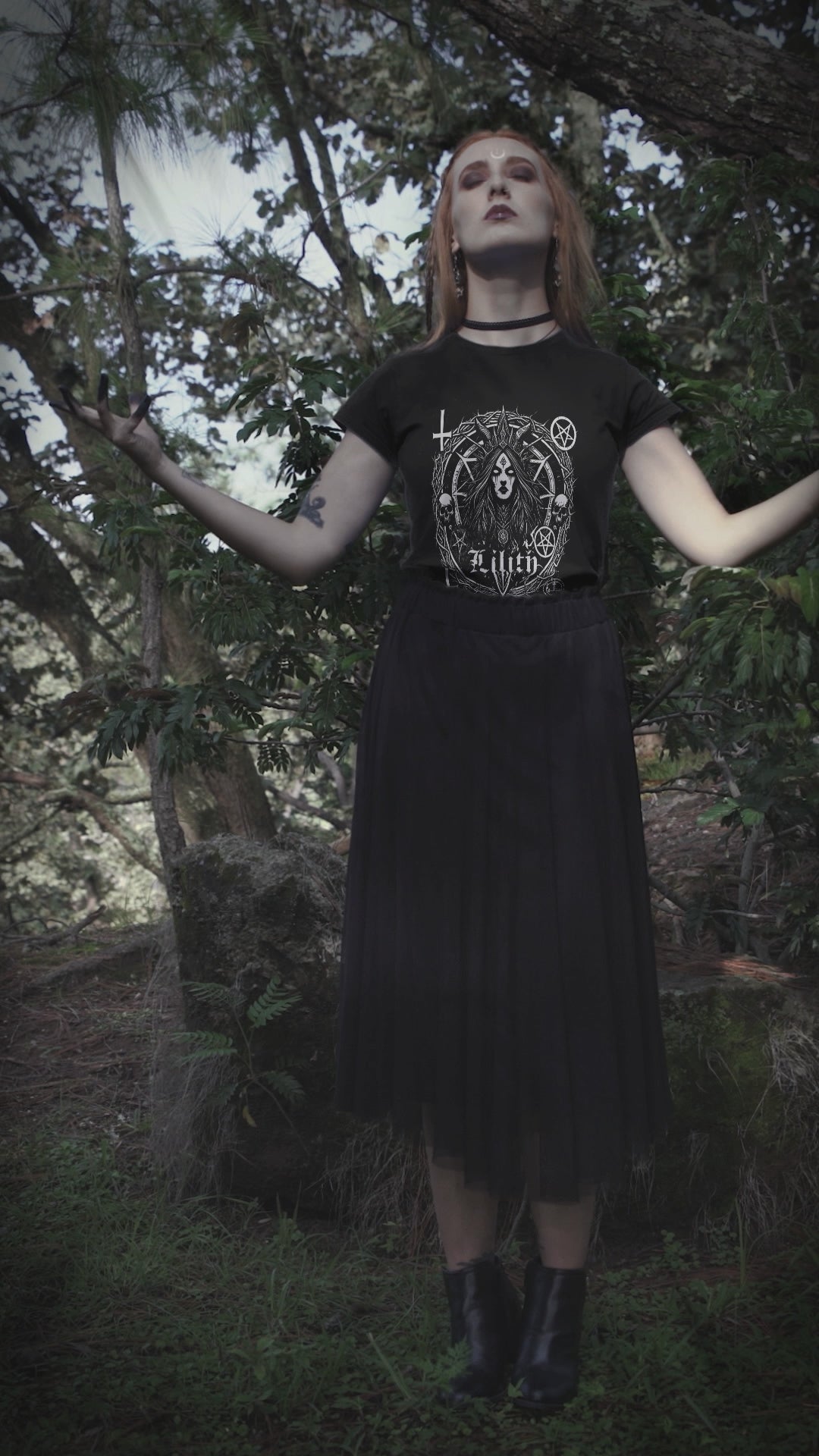 T-Shirt Lilith – Mystisch und düster, unisex
